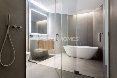 Huoneisto myytävänä Barcelona, Espanja, 2 makuuhuonetta, 101 m2 No. 120763 - kuva 12