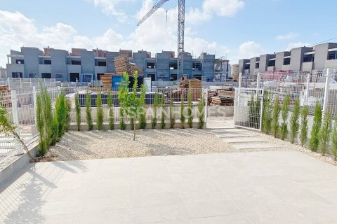 Apartment for sale Torrevieja, Alicante, Spain 3 bedrooms, 69 sq.m. No. 122461 - photo 1
