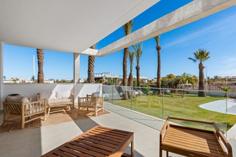 Villa for sale Islas Menores, Murcia, Spain 2 bedrooms,  No. 132209 - photo 1