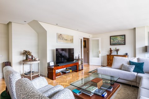 Apartment for sale Las Rozas de Madrid, Madrid, Spain 6 bedrooms, 289 sq.m. No. 121869 - photo 6