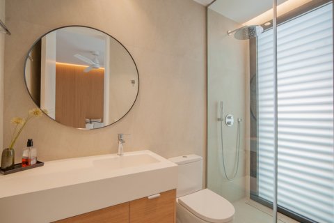 Аренда квартиры в Севилья, Испания 2 спальни, 90м2 №121873 - фото 10