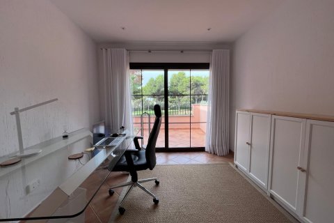 Villa īrēšanai Santa Ponsa, Mallorca, Spānijā 3 istabas, 194 m2 Nr. 131054 - attēls 12