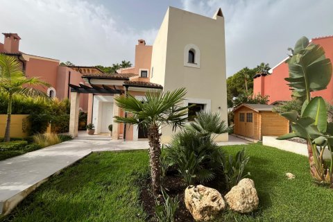 Villa īrēšanai Santa Ponsa, Mallorca, Spānijā 3 istabas, 194 m2 Nr. 131054 - attēls 2