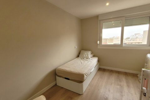 Apartment for rent Palma de Majorca, Mallorca, Spain 3 bedrooms, 160 sq.m. No. 131056 - photo 6