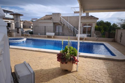 Villa till salu Algorfa, Alicante, Spanien 3 sovrum, 84 kvm. Nr. 124895 - foto 3