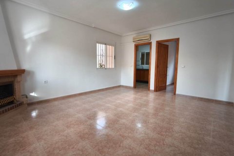 Villa till salu Algorfa, Alicante, Spanien 3 sovrum, 84 kvm. Nr. 124895 - foto 4