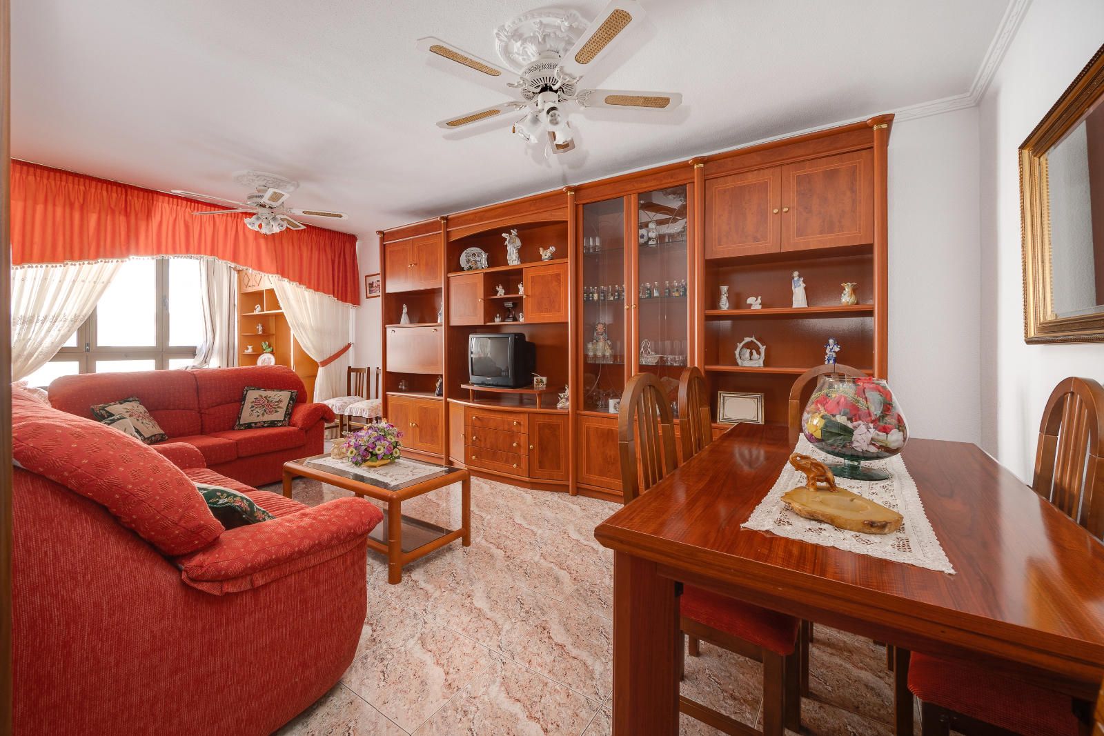 Apartament w Guardamar del Segura, Alicante, Hiszpania 4 sypialnie, 131 mkw. nr 124893