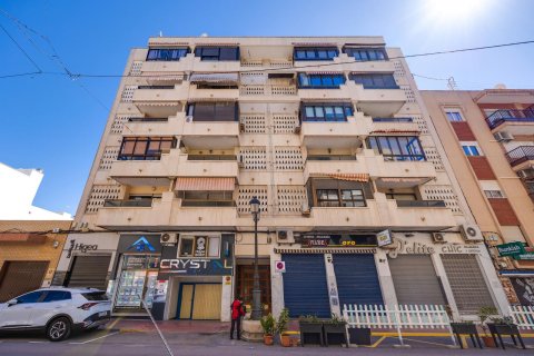 Apartamento en venta Guardamar del Segura, Alicante, España 4 dormitorios, 131 m2 No. 124893 - foto 1