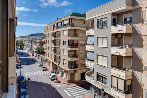 Apartamento en venta Guardamar del Segura, Alicante, España 4 dormitorios, 131 m2 No. 124893 - foto 18