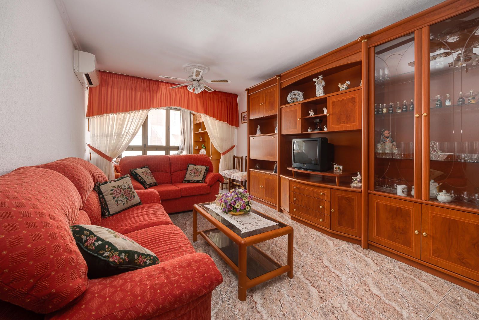 Apartament w Guardamar del Segura, Alicante, Hiszpania 4 sypialnie, 131 mkw. nr 124893