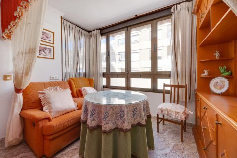 Apartamento en venta Guardamar del Segura, Alicante, España 4 dormitorios, 131 m2 No. 124893 - foto 16