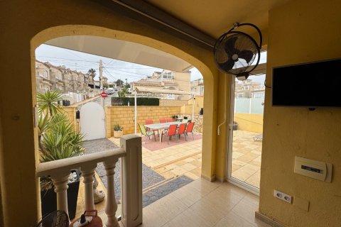 Apartment for sale San Miguel de Salinas, Alicante, Spain 4 bedrooms, 140 sq.m. No. 124890 - photo 2