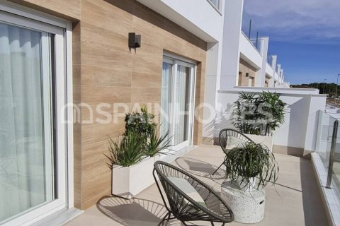 Villa till salu i San Pedro del Pinatar, Murcia, Spanien 3 sovrum, 110 kvm. Nr. 121258 - foto 4