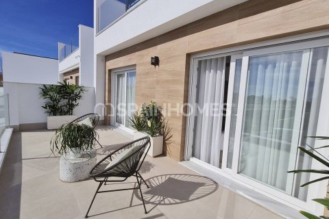 Villa en venta San Pedro del Pinatar, Murcia, España 3 dormitorios, 110 m2 No. 121258 - foto 3
