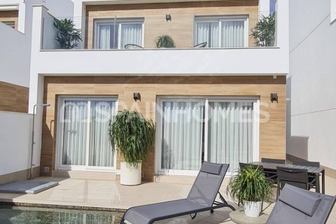 Villa till salu i San Pedro del Pinatar, Murcia, Spanien 3 sovrum, 110 kvm. Nr. 121258 - foto 2