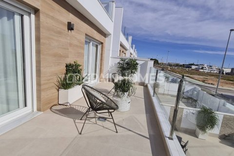 Villa en venta San Pedro del Pinatar, Murcia, España 3 dormitorios, 110 m2 No. 121258 - foto 5