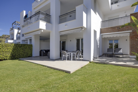 Dzīvoklis pārdošanā Benahavis, Malaga, Spānijā 3 istabas, 105 m2 Nr. 130692 - attēls 2