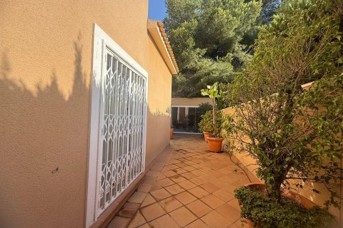 House for sale in Dehesa De Campoamor, Alicante, Spain 5 bedrooms, 179 sq.m. No. 127353 - photo 7