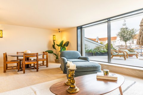 Penthouse for sale Madrid, Spain 2 bedrooms, 145 sq.m. No. 122168 - photo 1