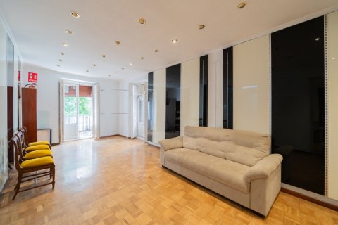 Продажа квартиры в Мадрид, Испания 3 спальни, 104.63м2 №122170 - фото 7