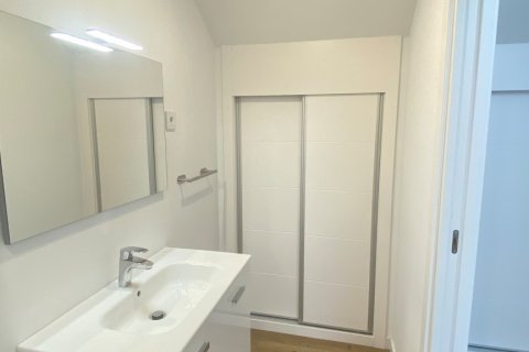 Penthouse for rent Galapagar, Madrid, Spain 4 bedrooms, 140 sq.m. No. 122449 - photo 20
