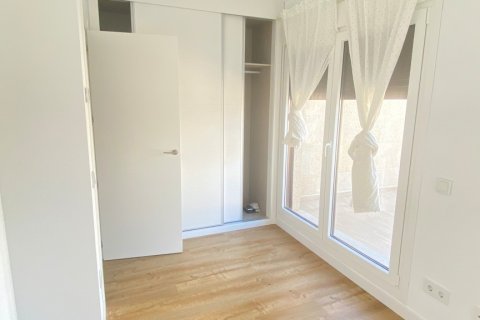 Penthouse for rent Galapagar, Madrid, Spain 4 bedrooms, 140 sq.m. No. 122449 - photo 16