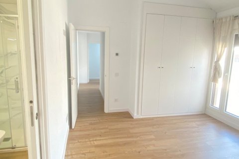 Penthouse for rent Galapagar, Madrid, Spain 4 bedrooms, 140 sq.m. No. 122449 - photo 10