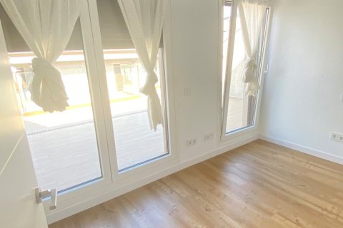 Penthouse for rent Galapagar, Madrid, Spain 4 bedrooms, 140 sq.m. No. 122449 - photo 13
