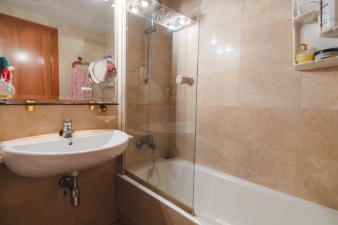 Продажа квартиры Мадрид, Испания 2 спальни, 97м2 №121614 - фото 10