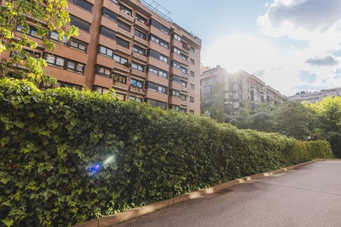 Продажа квартиры Мадрид, Испания 2 спальни, 97м2 №121614 - фото 17