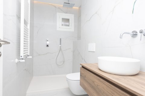 Продажа квартиры в Мадрид, Испания 3 спальни, 159м2 №121615 - фото 8