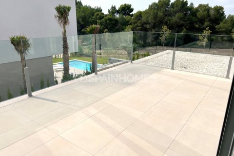 Продажа виллы в Сан-Мигель-де-Салинас, Аликанте, Испания 3 спальни, 129м2 №121282 - фото 4