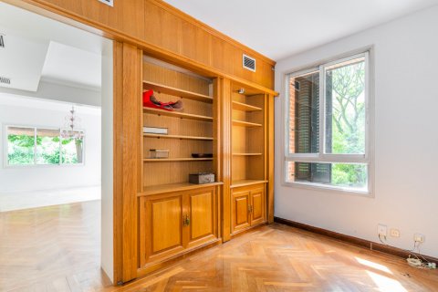 Villa en alquiler Madrid, España 5 dormitorios, 344 m2 No. 129879 - foto 8