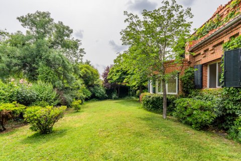 Villa en alquiler Madrid, España 5 dormitorios, 344 m2 No. 129879 - foto 2