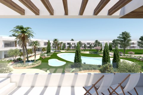Bungalow till salu Torrevieja, Alicante, Spanien 2 sovrum, 102 kvm. Nr. 122798 - foto 11
