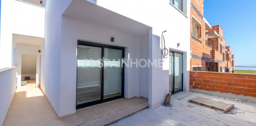 Appartamento Torrevieja, Alicante, Spagna 2 camere da letto, 74 mq. N° 121172