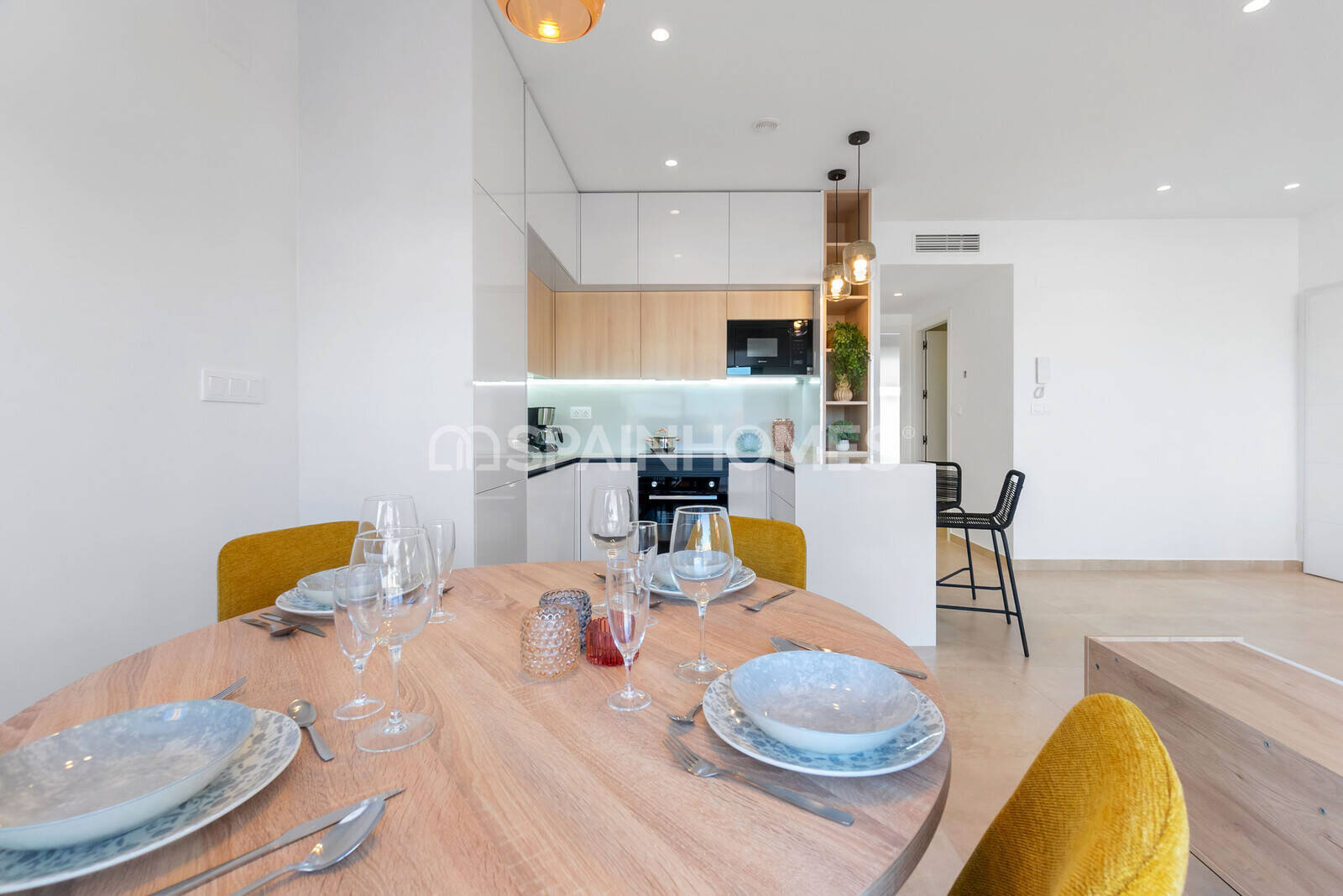 Apartment in Torrevieja, Alicante, Spain 2 bedrooms, 74 sq.m. No. 121172