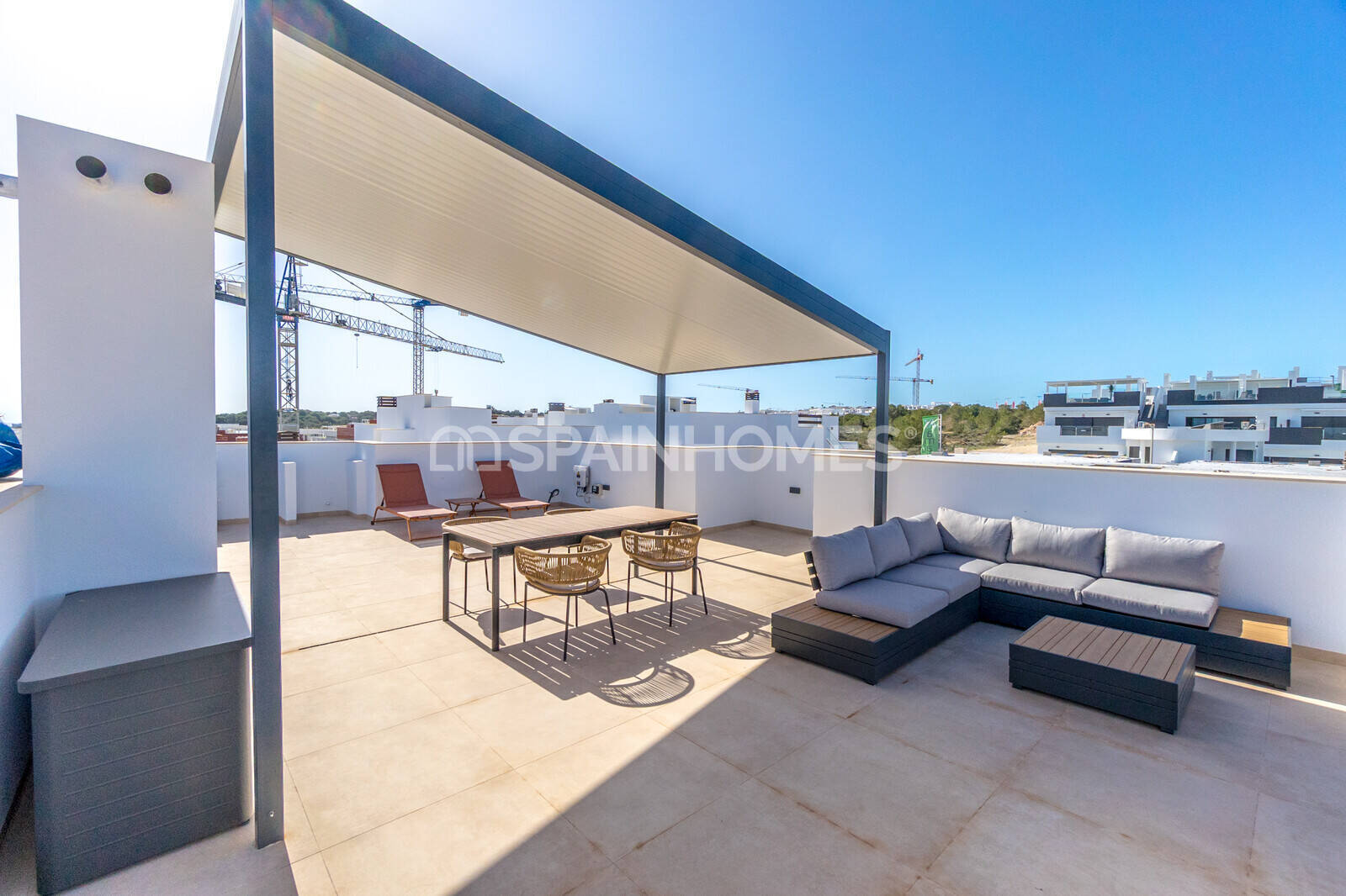 Apartment in Torrevieja, Alicante, Spain 2 bedrooms, 74 sq.m. No. 121172