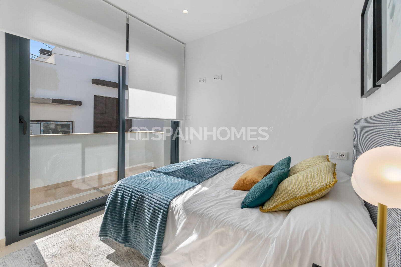 Apartment in Torrevieja, Alicante, Spain 2 bedrooms, 74 sq.m. No. 121172