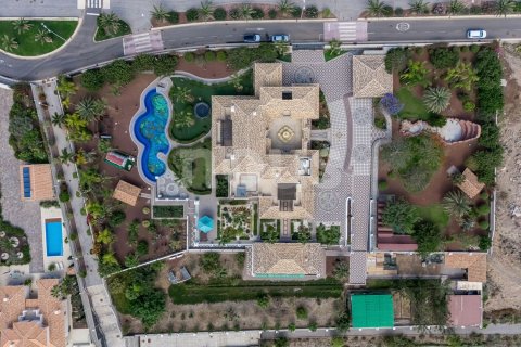 Villa zum Verkauf Adeje, Tenerife, Spanien 6 Schlafzimmer, 963 m2 Nr. 127591 - Foto 2