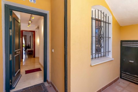 Triplex à vendre Marbella, Malaga, Espagne, 5 chambres, 245.35 m2 No. 124771 - photo 3