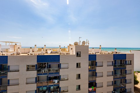 Apartamento en venta Torrevieja, Alicante, España 3 dormitorios, 90 m2 No. 126977 - foto 1