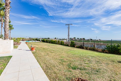 Bungalow Pilar de la Horadada, Alicante, Hiszpania 2 sypialnie, 67 mkw. nr 126978 – zdjęcie 28
