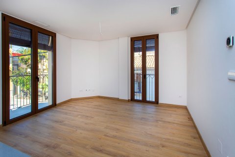 Продажа квартиры в Хондон де Лас Ньевес, Аликанте, Испания 2 спальни, 96м2 №123531 - фото 15