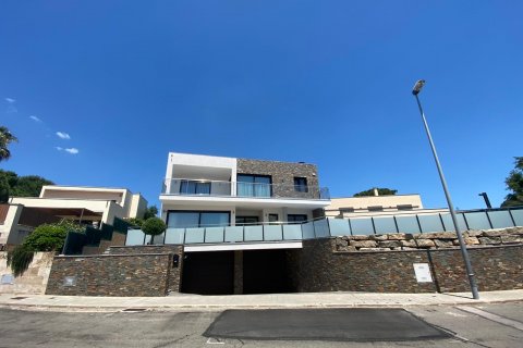 House à vendre Sant Feliu de Guixols, Girona, Espagne, 4 chambres, 300 m2 No. 130916 - photo 2