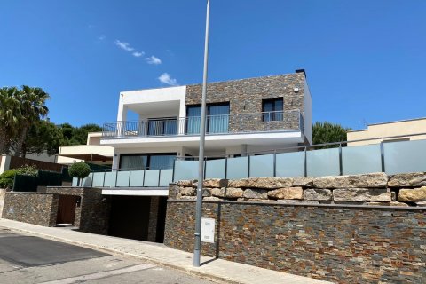 House à vendre Sant Feliu de Guixols, Girona, Espagne, 4 chambres, 300 m2 No. 130916 - photo 4