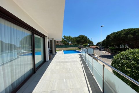 House à vendre Sant Feliu de Guixols, Girona, Espagne, 4 chambres, 300 m2 No. 130916 - photo 6