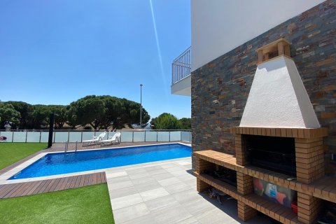 House à vendre Sant Feliu de Guixols, Girona, Espagne, 4 chambres, 300 m2 No. 130916 - photo 10