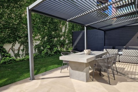 Продажа квартиры в Барселона, Испания 2 спальни, 109м2 №122639 - фото 15