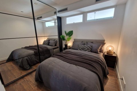 Продажа квартиры в Барселона, Испания 2 спальни, 109м2 №122639 - фото 8